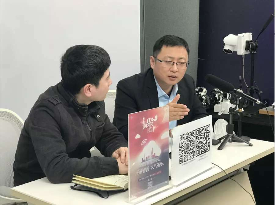 機(jī)器人“三劍客”！測體溫、會(huì)送藥、能消毒，就在閔行這里誕生……(圖6)